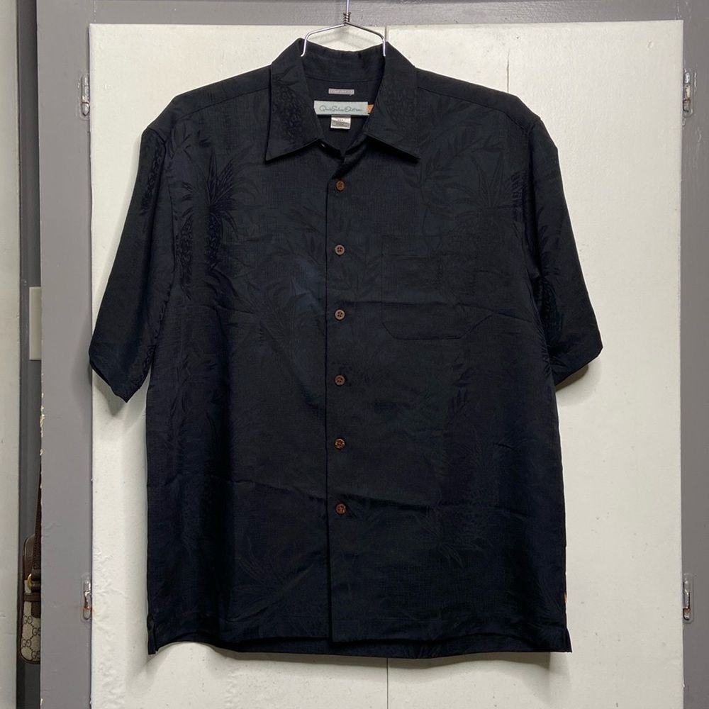 quiksilver men short sleeve button up shirt M solid black pineapple hawaiian